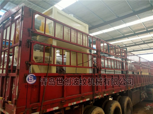 預應力管材設備發(fā)往廈門